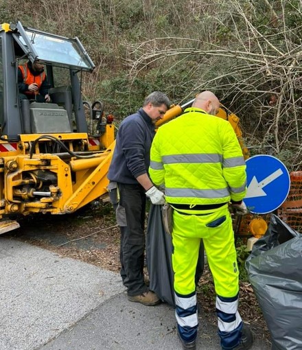 Abbandono rifiuti a Stella, scatta la tolleranza zero: posizionate le foto trappole e aumentano le sanzioni