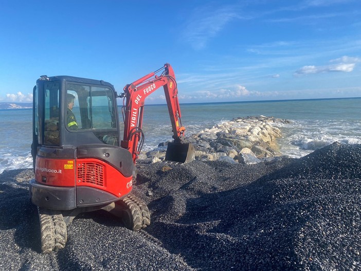 Albenga, senzatetto disperso: le ricerche sul litorale e in mare