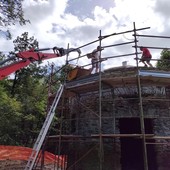 Urbe, proseguono i lavori di restauro alla cappella e alla neviera della Gattazé (FOTO)