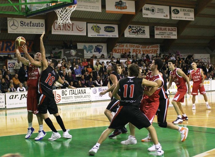 Basket, il Riviera Vado domani ad Empoli per affrontare l'Use