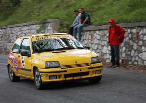 Fabrizio Raco, su Renault Clio Williams, vince la classe al Twin Slalom di Toirano