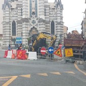 Rotatoria di Zinola, i lavori dovrebbero finire entro 10 giorni. Assessore Parodi: &quot;Stanno cercando di trovare soluzioni meno impattanti per il traffico&quot; (FOTO)