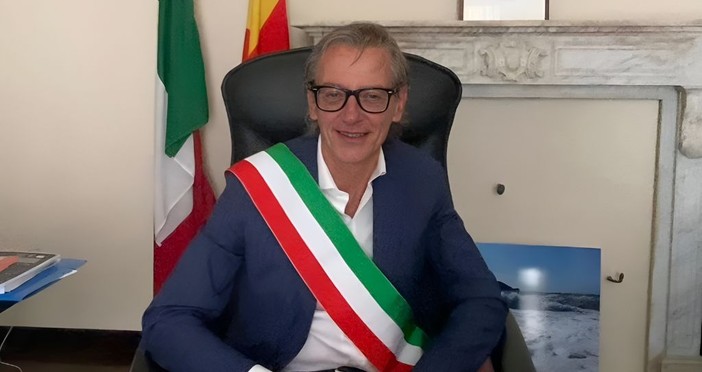 Albenga, primo giorno da sindaco rieletto per Tomatis: “Il risultato ci responsabilizza ancora di più”