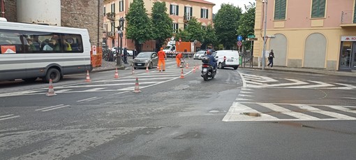 Albenga, nuova rotonda in via Milano: renderà più agevole la viabilità della zona