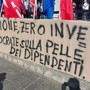 Sciopero Tpl Linea, presidio davanti alla Provincia: &quot;Speculazione, zero investimenti, Socrate sulla pelle dei dipendenti&quot; (FOTO e VIDEO)