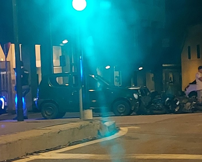Savona, scontro auto-moto tra Corso Ricci e Corso Viglienzoni: un ferito in codice giallo