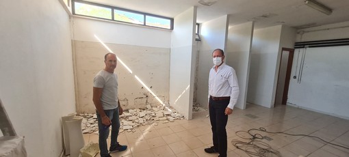 Andora, rinnovamento per il palasport: restyling per bagni, docce e spogliatoi