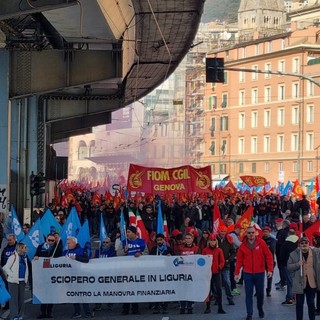 Cgil e Uil ancora in piazza, a Genova, contro la manovra: &quot;Non risponde alle esigenze del Paese&quot;