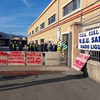 Sanac di Vado, lavoratori ancora senza cassa integrazione: &quot;Non doveva succedere una cosa del genere&quot;