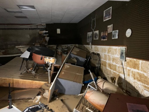 Alluvione a Cairo, allagata la sede della banda &quot;Giacomo Puccini&quot;: &quot;Strumenti danneggiati e archivio musicale distrutto&quot; (FOTO)