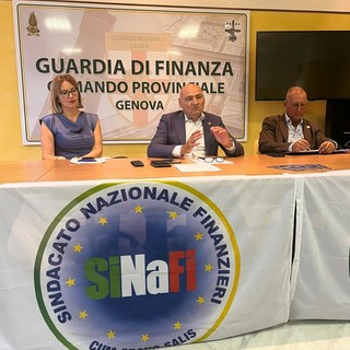 Comandi della guardia di finanza di Savona e Genova, prima assemblea del Sindacato Nazionale Finanzieri