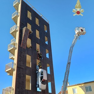 Santa Barbara a Savona, i vigili del fuoco celebrano la loro patrona in Duomo e nella caserma (FOTO)