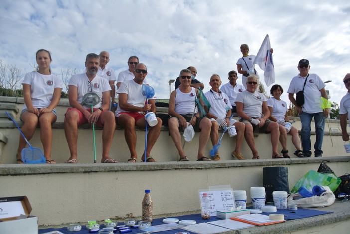 Albisola, oltre 5000 mozziconi raccolti dai volontari di Assonautica nel quarto appuntamento di &quot;In spiaggia senza filtri&quot;