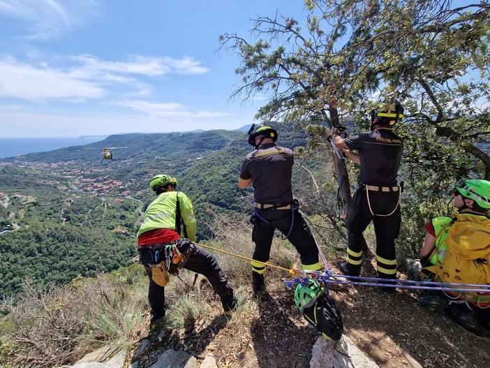 Perde la strada sul Passo del Faiallo: giovane donna recuperata dai Vigili del fuoco e Soccorso alpino