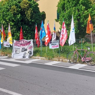 &quot;Morte sul lavoro è la punta dell'iceberg&quot;, i lavoratori di Tpl Linea incrociano le braccia (FOTO e VIDEO)