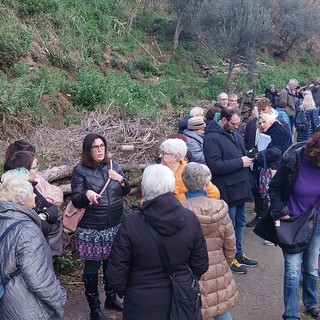 Gattile di Albissola, sit in di protesta di volontari e cittadini contro la chiusura: &quot;La struttura non si tocca&quot; (FOTO E VIDEO)