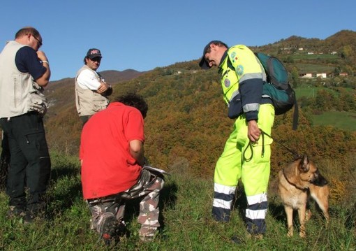 Dego: 75enne valbormidese dispersa nei boschi, era in cerca di funghi insieme ad amici