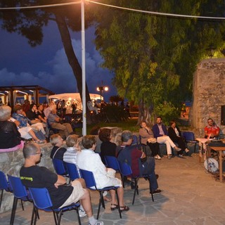 Andora, torna Sotto l'Archetto- Ospiti Mario Paternostro e Simone Regazzoni in anteprima nazionale con Foresta di tenebra