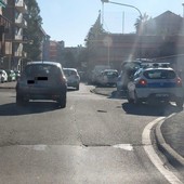 Savona, strade con buche e asfalto rovinato. Il Comune affida i lavori di manutenzione straordinaria