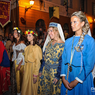 Albenga, eletta la nuova Puella Pulcherrima 2012. E' Maria Fanello del Rione San Siro