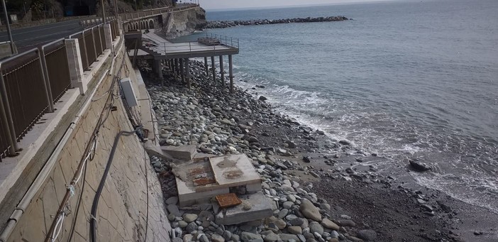 Celle, lo scirocco spazza via la spiaggia dei Piani: è già emergenza (FOTO)