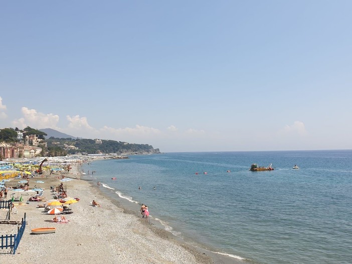 Spiagge libere a Celle, consigliere Abate: &quot;Balneazione non presidiata&quot;. Il sindaco: &quot;Siamo preoccupati: non si trovano bagnini&quot;