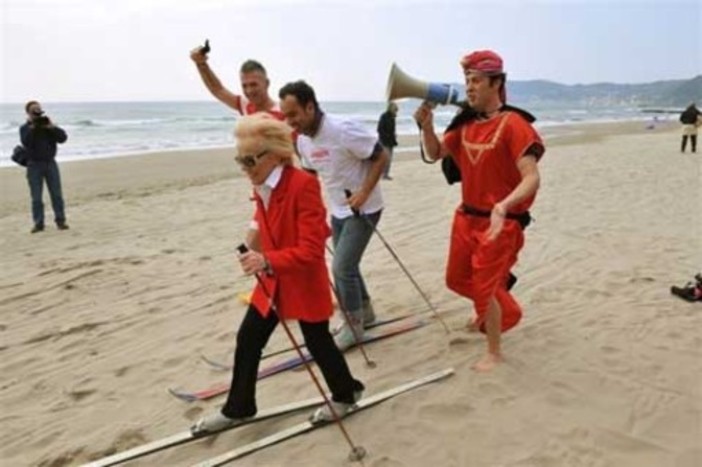 Laigueglia, sabato 12 aprile ritorna la manifestazione ludico-sportiva &quot;Sci di Fondo On The Beach 2014&quot;