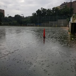 Tutta Savona sott'acqua: anche lo stadio e l'ufficio anagrafe (FOTO)