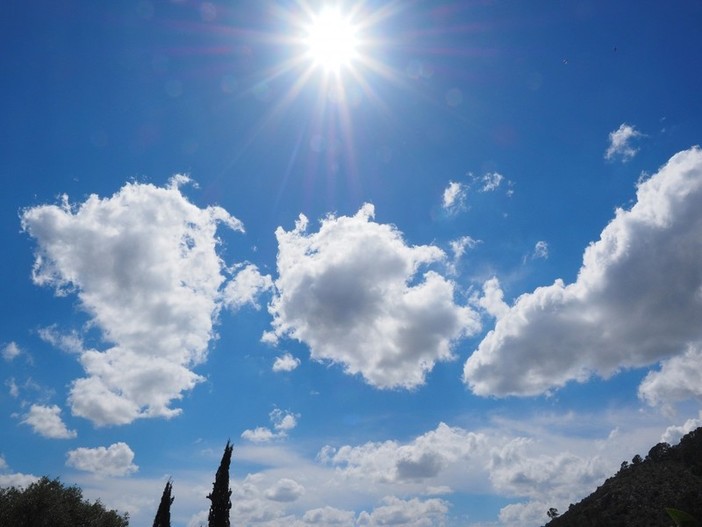 Meteo, ponte dei Santi col tempo stabile