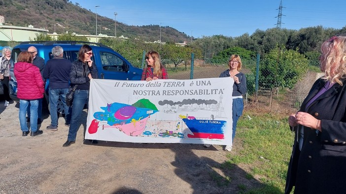 Rigassificatore, fermento degli abitanti per il Pde in località Casina: &quot;Siamo preoccupati, ci mettono un'altra bomba&quot; (FOTO E VIDEO)