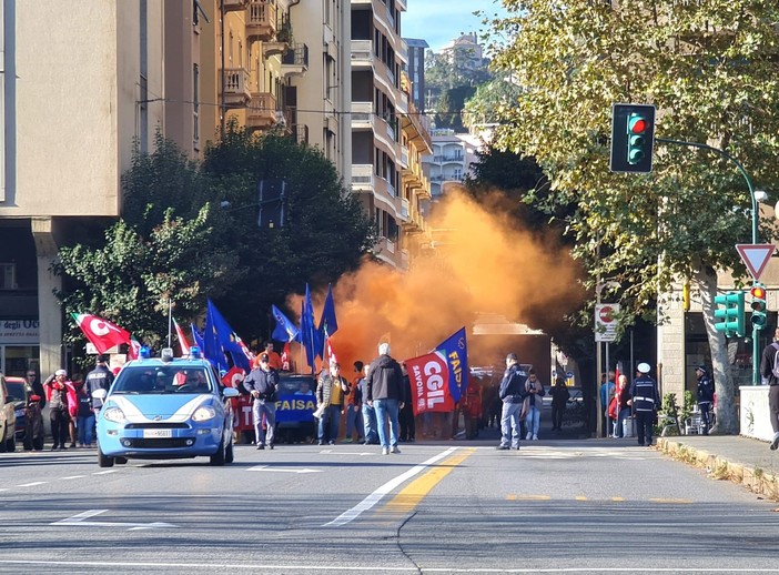 Tpl Linea, dopo lo sciopero fissato un nuovo incontro tra  Provincia Comune di Savona, azienda e sindacati