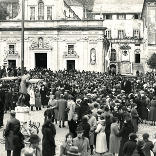 Il Santuario in bianco e nero: foto storiche da domani in mostra nel Palazzo delle Azzarie