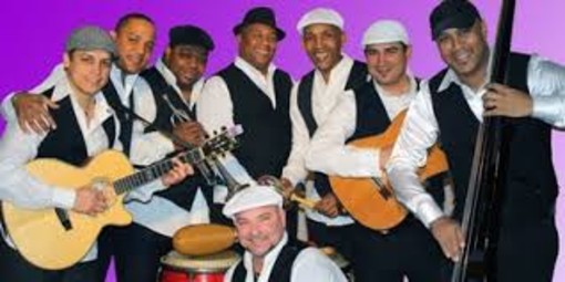 Spotorno, note dal mare: Septeto Nabori e il sapore della musica cubana