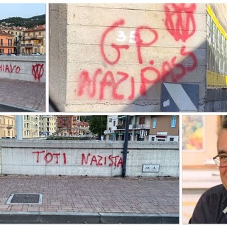 Vandali imbrattano Varazze: scritte contro Toti, i vaccini e il Green Pass (FOTO)