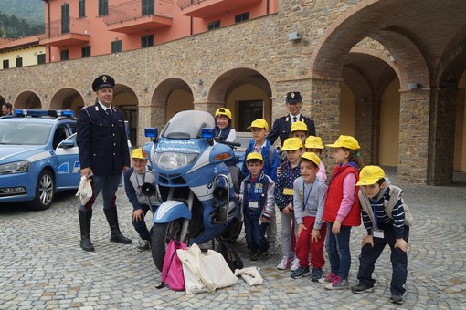 Garlenda protagonista per l'educazione stradale con le Fiat 500