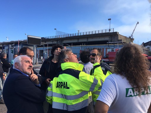 Incendio Autorità Portuale a Savona, Giampedrone: &quot;Tecnici Arpal al lavoro per analizzare direzione vento e eventuali ricadute&quot;