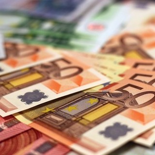 Controlli sull'uso del contante: chi movimenta più di 10 mila euro al mese verrà posto sotto la lente d'ingrandimento dei funzionari di Bankitalia