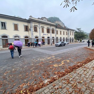 Maltempo, pendolari e studenti bloccati alla stazione di Ceva per un'ora