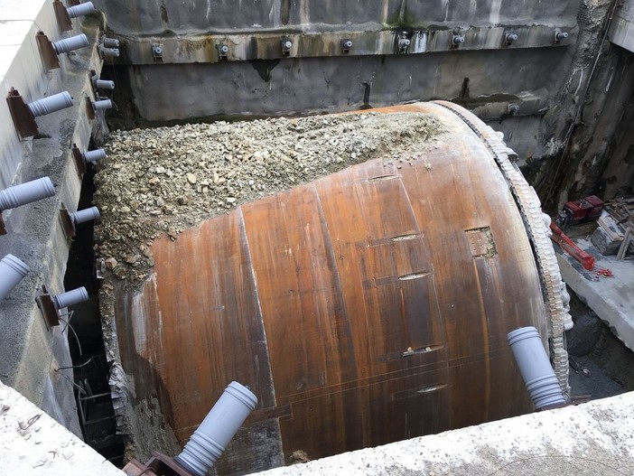 Savona, cantiere Aurelia Bis: iniziate le operazioni di recupero della 'talpa' (FOTO e VIDEO)