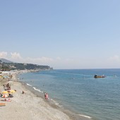 Spiagge libere a Celle, consigliere Abate: &quot;Balneazione non presidiata&quot;. Il sindaco: &quot;Siamo preoccupati: non si trovano bagnini&quot;