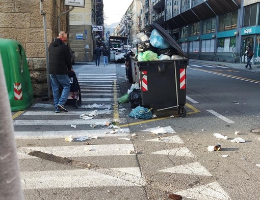 Savona, una raccolta firme di Fratelli d'Italia per riduzione della Tari a fronte di un servizio ritenuto carente