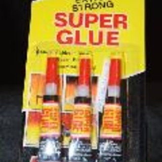 Ritirata dal mercato la “Super Glue”