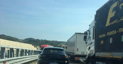 Traffico intenso sulla rete autostradale, iniziato il controesodo di Capodanno