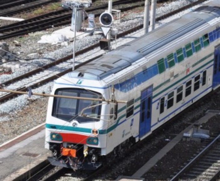 Bomba Albisola: il 9 aprile sospesa la circolazione dei treni tra Savona e Varazze