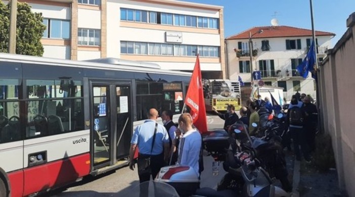 Scioperi: oggi Tpl per tutta la giornata, stop 8 ore scuola, taxi e rifiuti