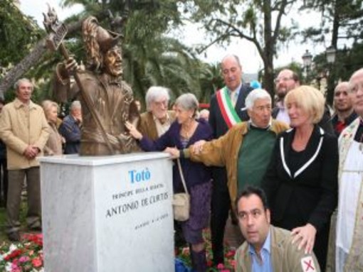 Avogadro: ditemi 5 cose che la Lega ha fatto per Alassio oltre a collocare la statua del comico ligure Totò