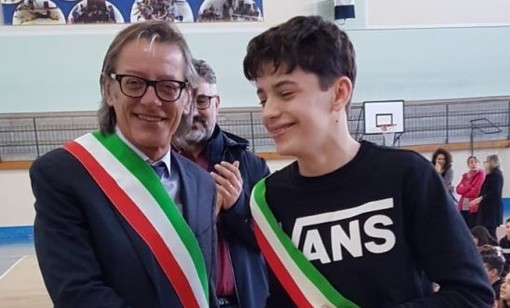 Il sindaco Riccardo Tomatis assieme al &quot;collega&quot; Davide Niero