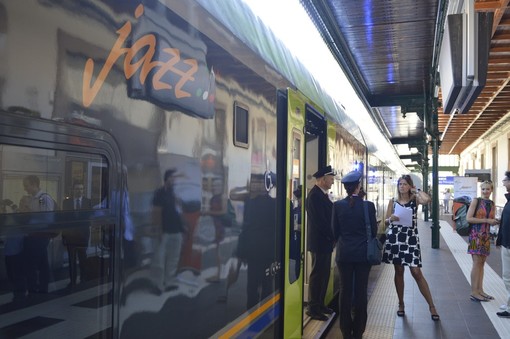 Non solo autostrade, aumentano anche i treni, rincari in media del 6 per cento