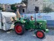 In giro per l'Europa... in trattore! Il pittoresco viaggio di Manfred e Celine dal Belgio fa tappa a Pietra Ligure (FOTO e VIDEO)