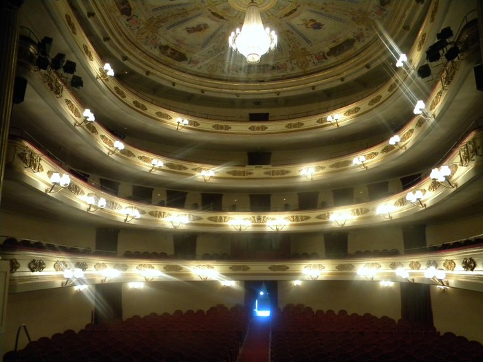 Teatro Chiabrera di Savona. Fondazione De Mari dona 50 mila euro